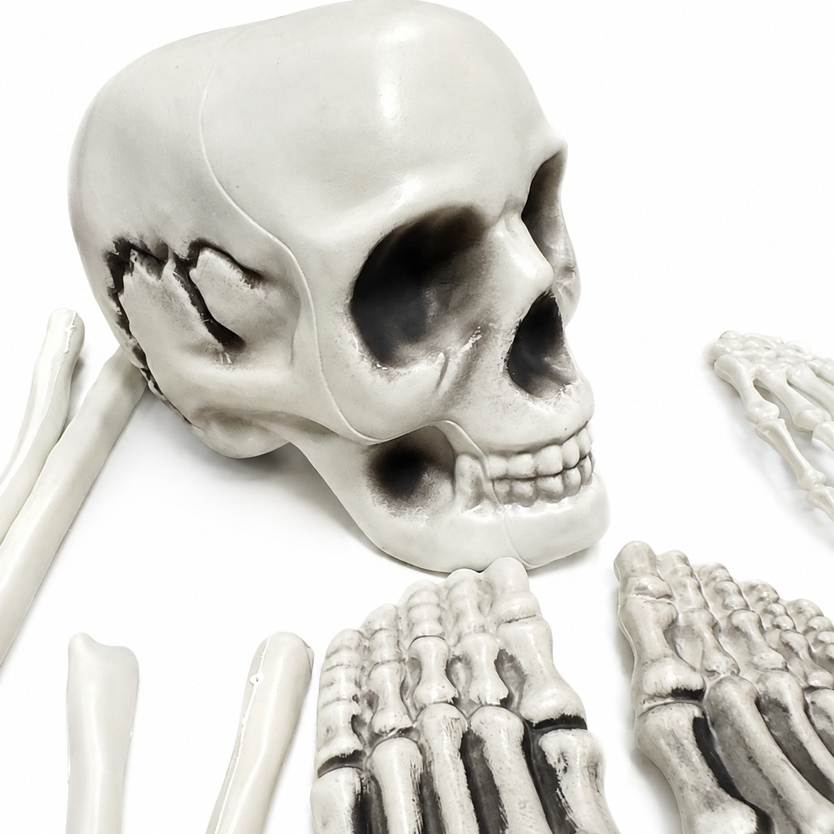 Skeleton Bone Decoration Set – Halloween Graveyard Bones with Mesh Storage Bag
